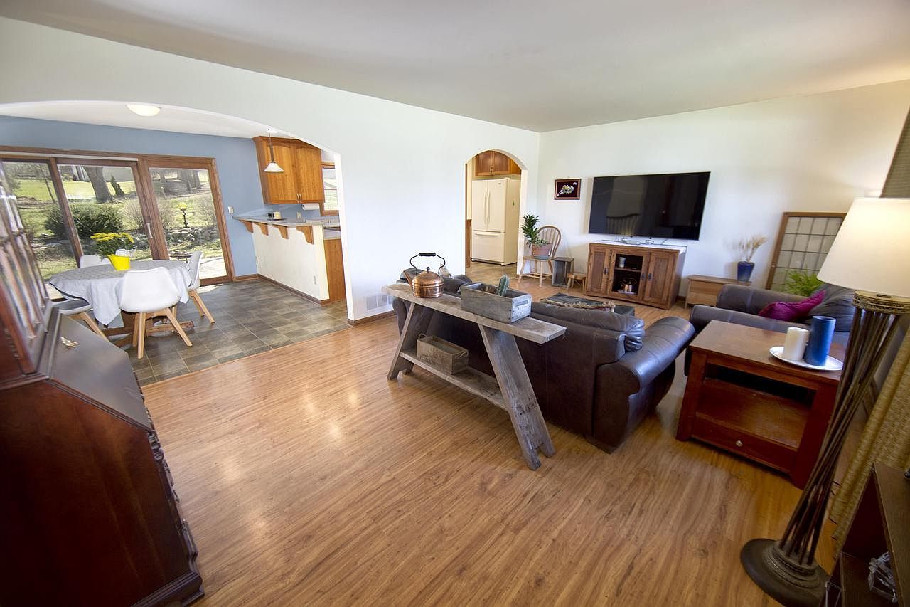 W254S6440 McGregor Ct Waukesha, WI 53189 - Thumbnail 4