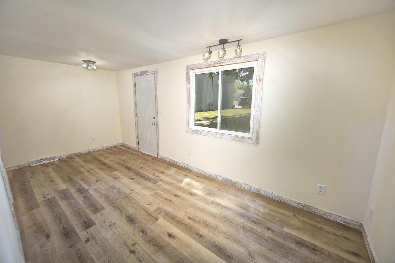 4730 W Forest Home Ave Milwaukee, WI 53219 - Thumbnail 4