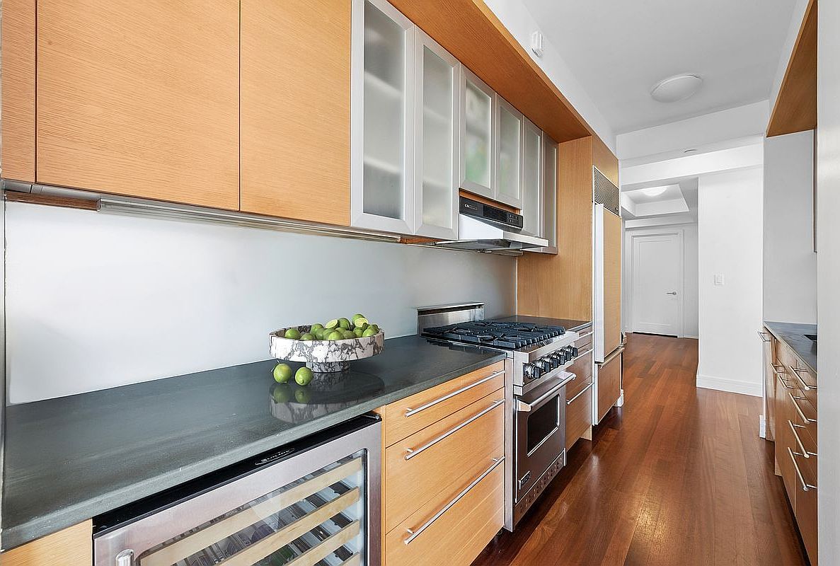 30 Little St W Unit 10A Brooklyn, NY 11201 - Thumbnail 4