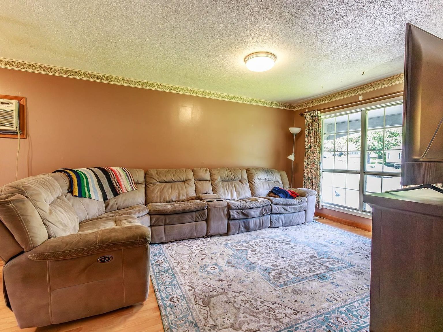 48 Carriage Hill Rd Brattleboro, VT 05301 - Thumbnail 4