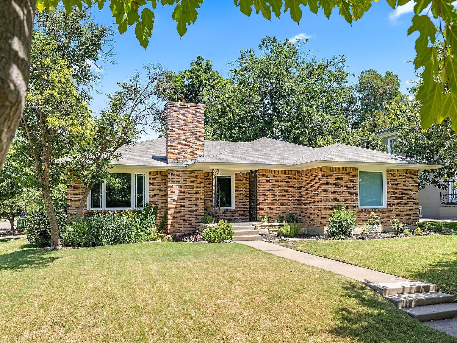 2801 5th Ave Fort Worth, TX 76110 - Thumbnail 4