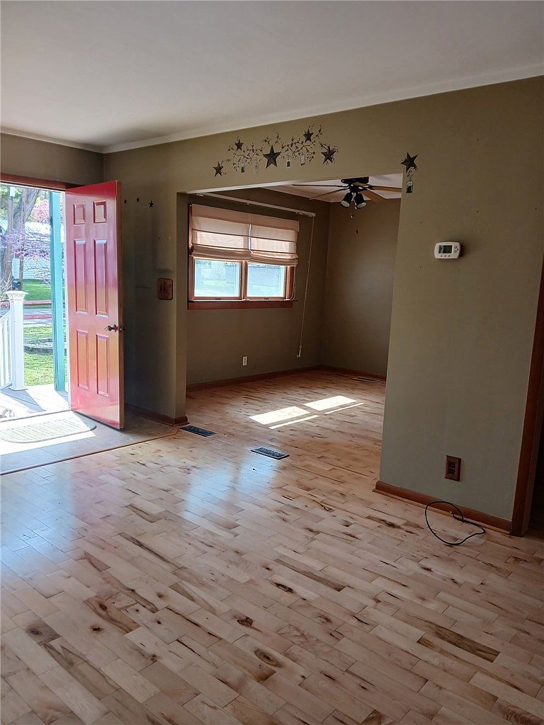 3 Bower Pl Corning, NY 14830 - Thumbnail 4