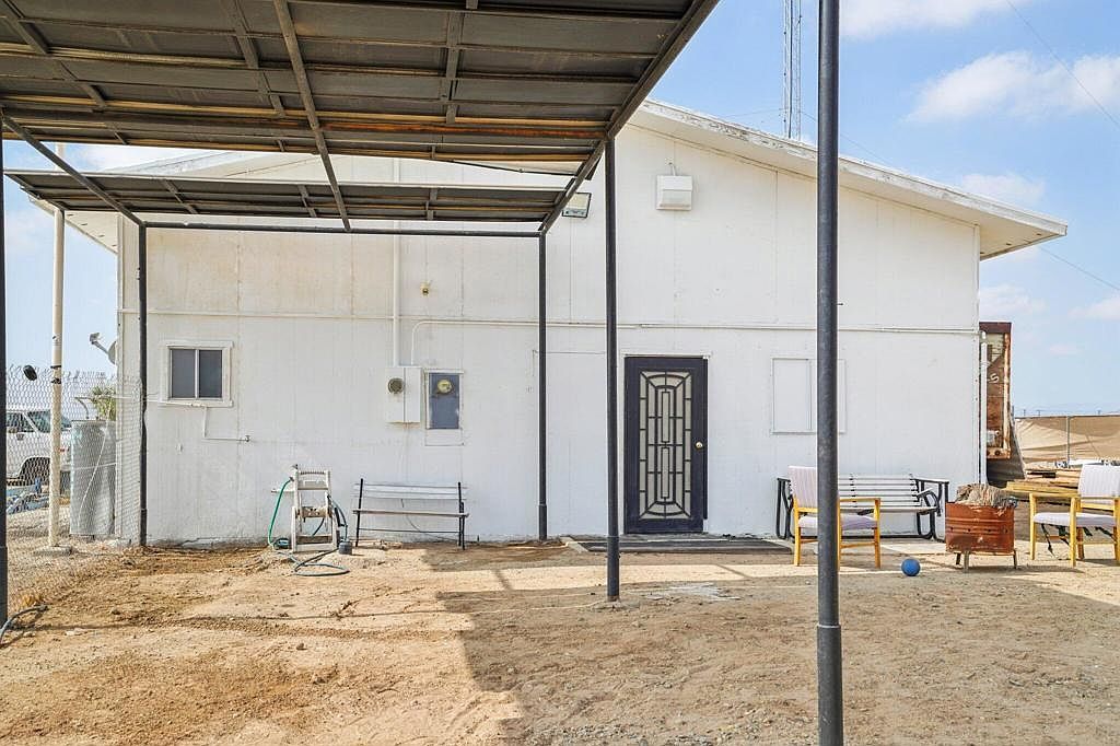 2154 Riviera Cir Thermal, CA 92274 - Thumbnail 4