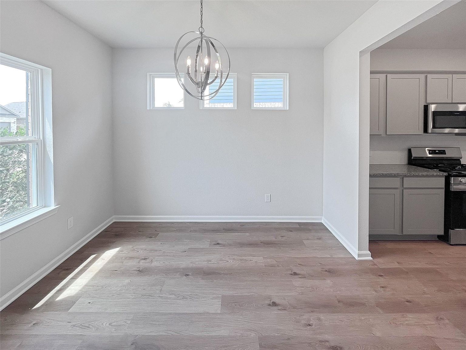 1621 River Scene Trl Dayton, TX 77535 - Thumbnail 4