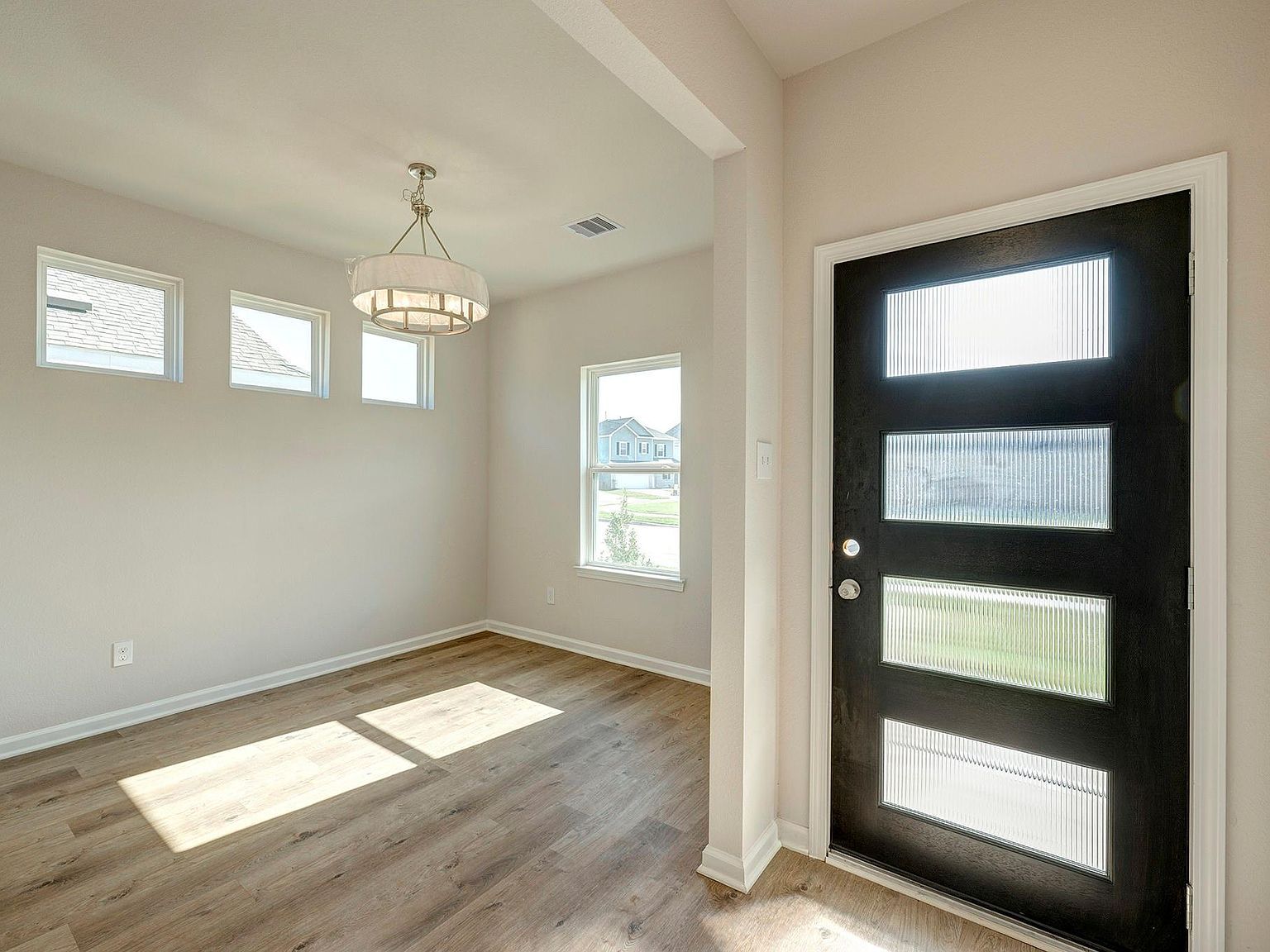 8038 Wandering Glider Dr Fulshear, TX 77441 - Thumbnail 4