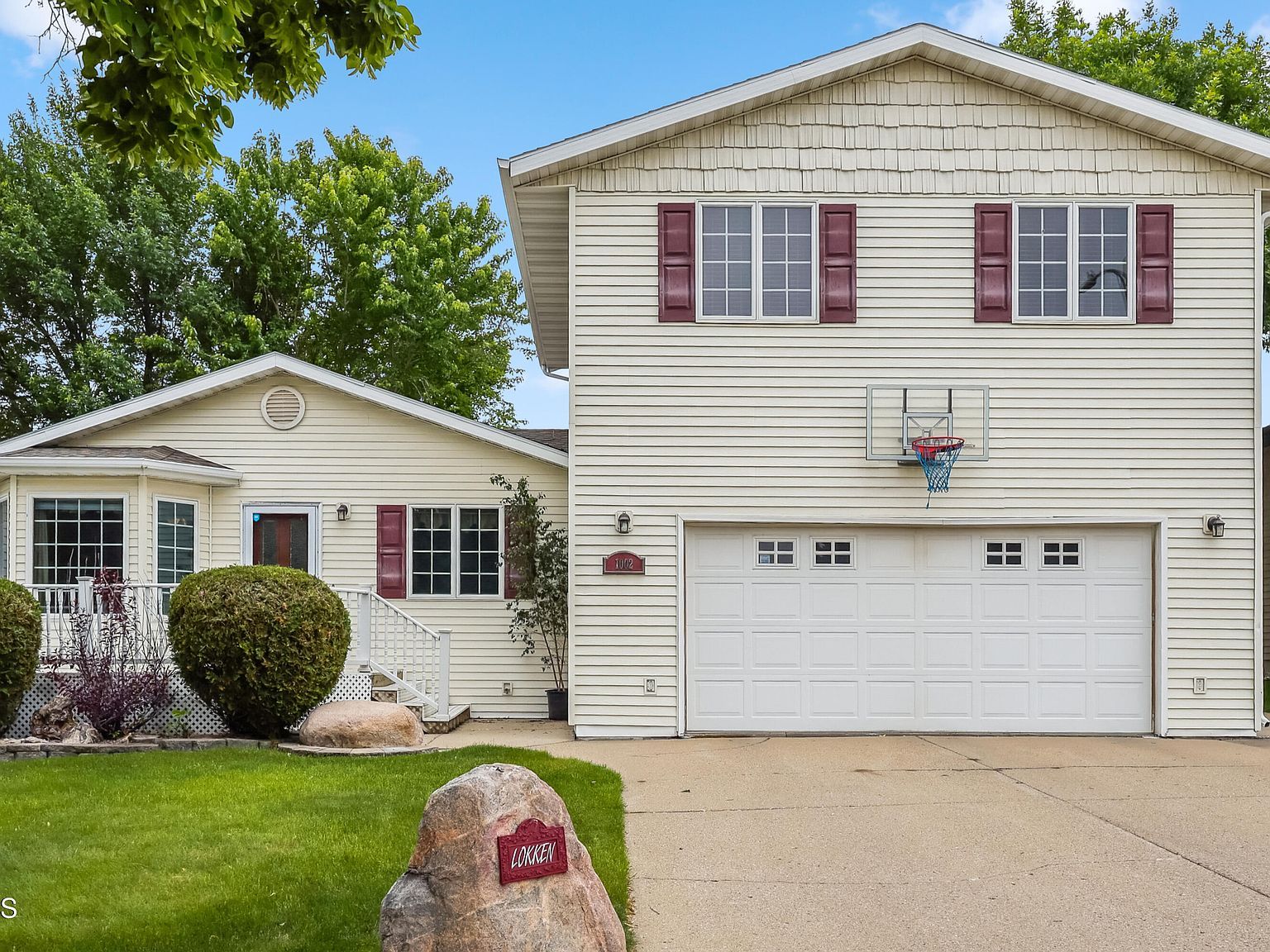 1002 E Turnpike Ave Bismarck, ND 58501 - Thumbnail 4