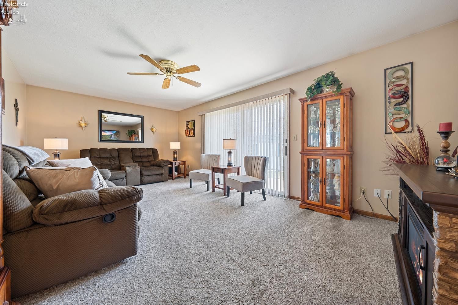 735 Grant St Port Clinton, OH 43452 - Thumbnail 4