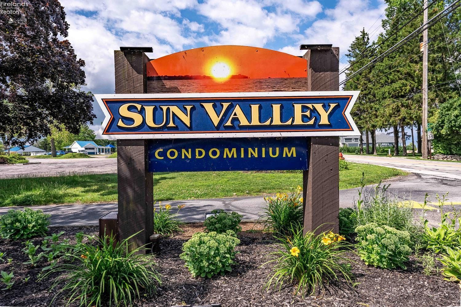2594 E Sun Valley Dr APT 201 Pt Clinton, OH 43452 - Thumbnail 4