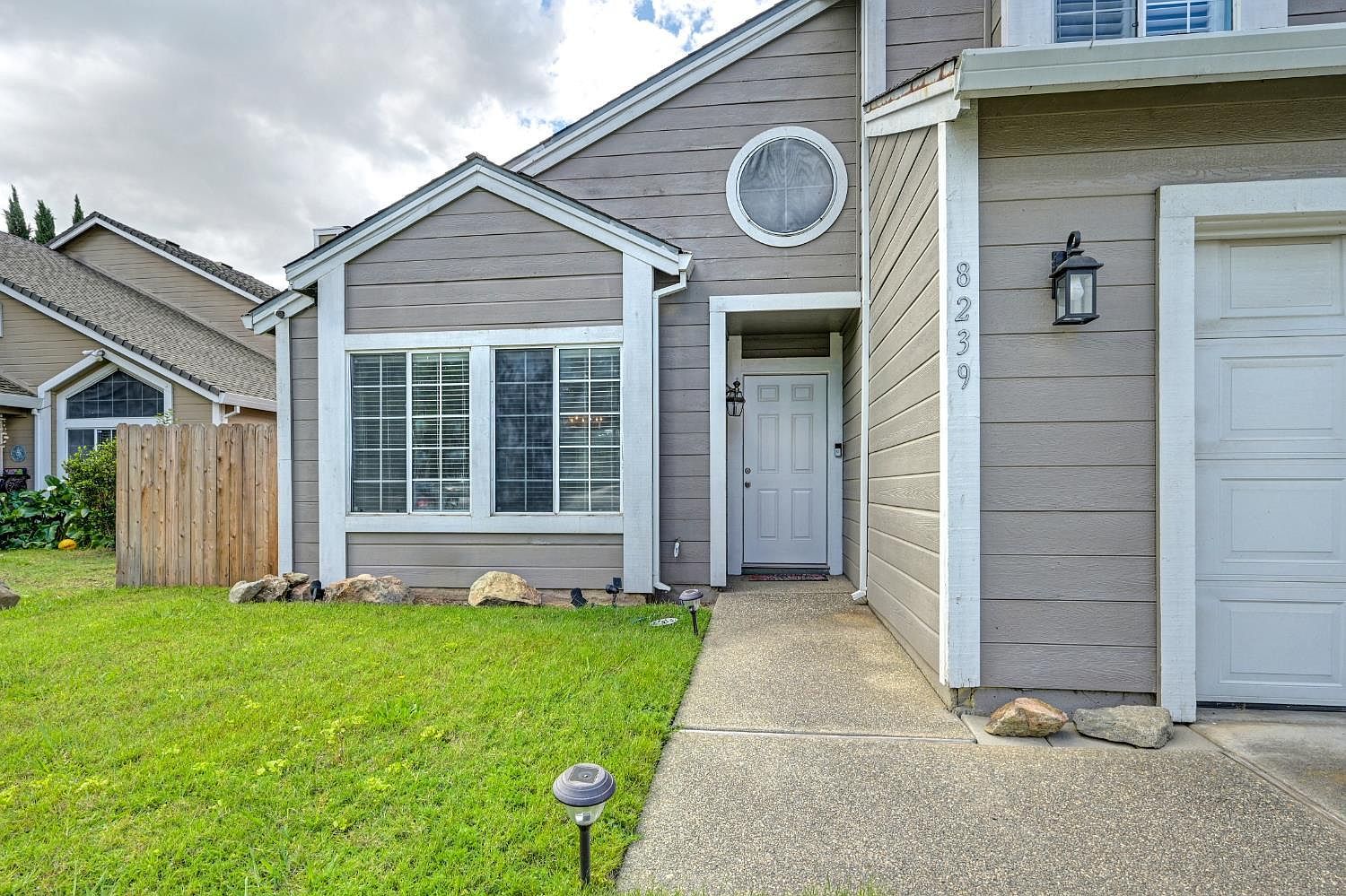 8239 Derbyshire Cir Sacramento, CA 95828 - Thumbnail 4