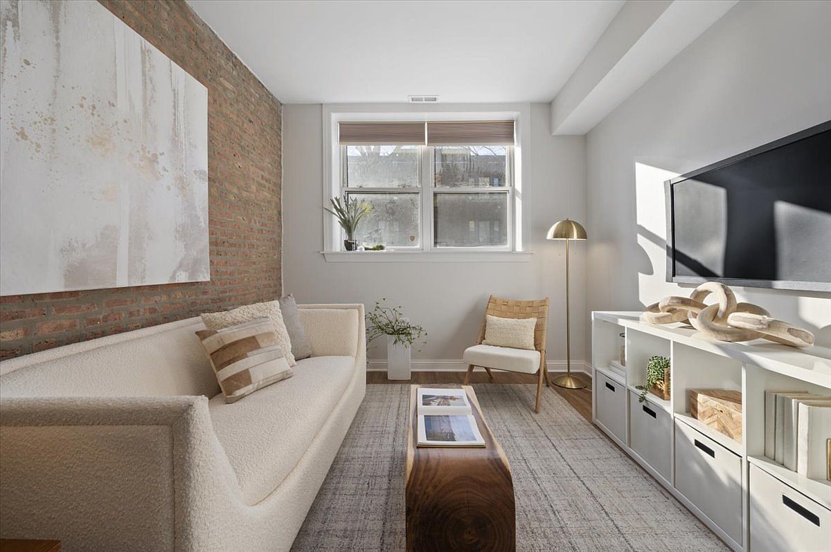 3806 W Belle Plaine Ave #G Chicago, IL 60618 - Thumbnail 4