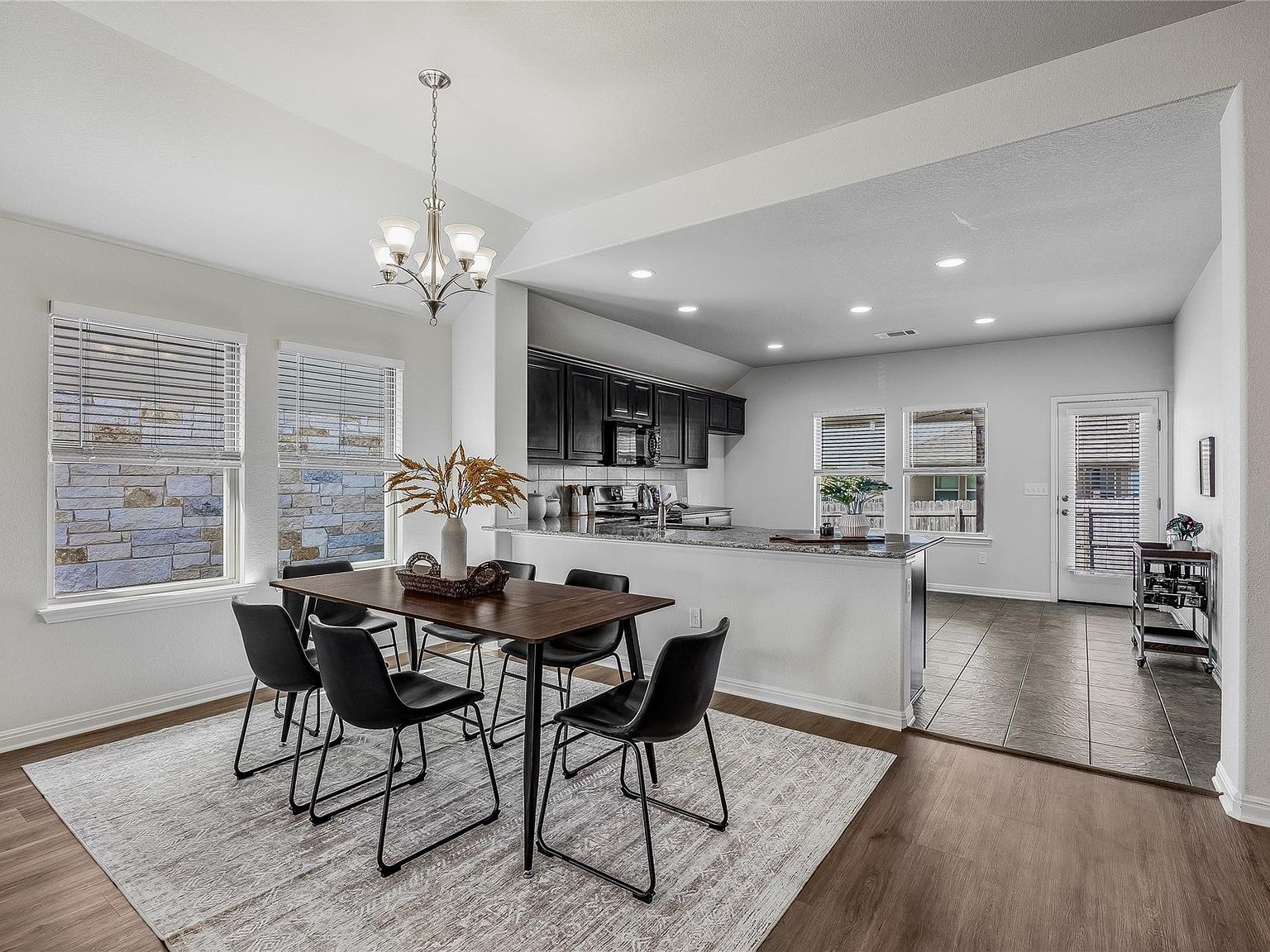 5836 Novaro Pl Round Rock, TX 78665 - Thumbnail 4