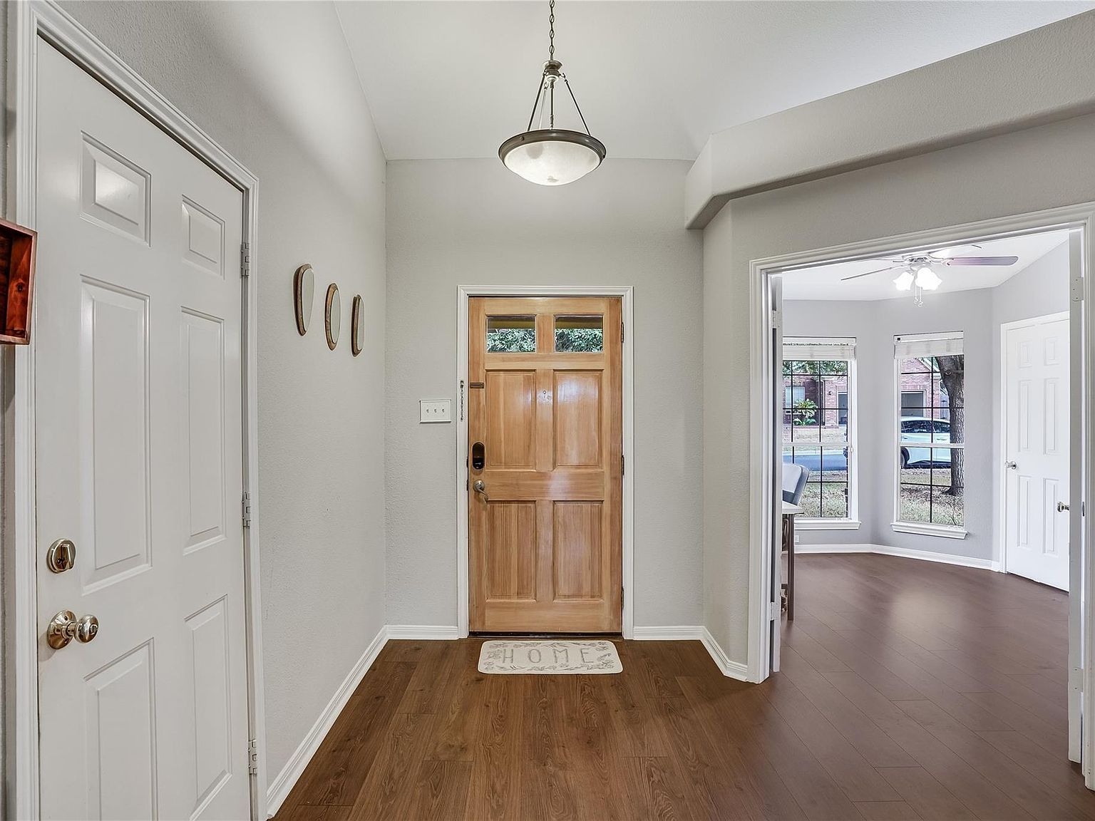 7051 Thistle Hill Way Austin, TX 78754 - Thumbnail 4