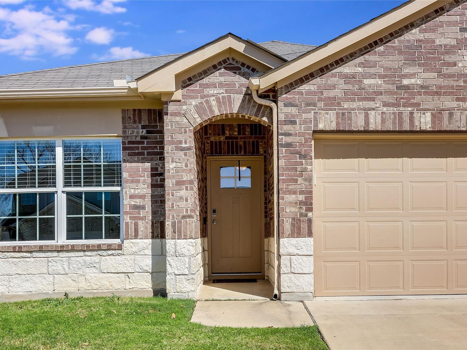405 Galway Bay Ln Georgetown, TX 78626 - Thumbnail 4