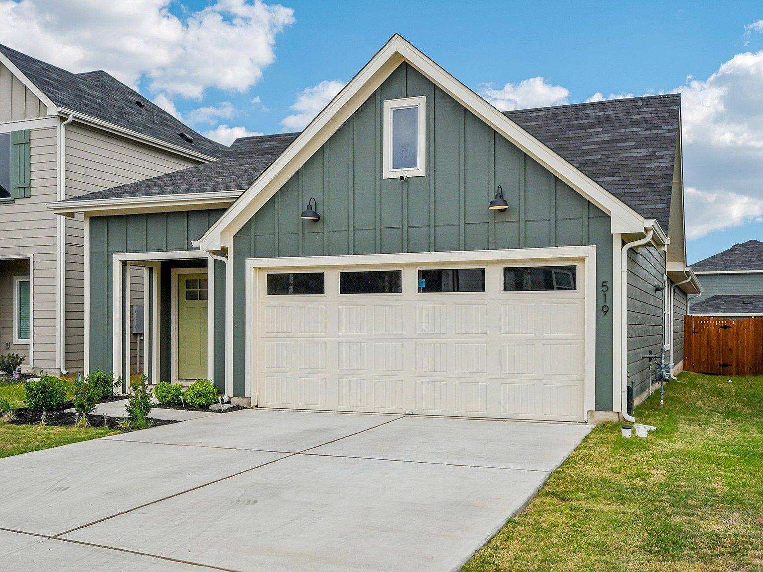 519 Sandringham Loop Kyle, TX 78640 - Thumbnail 4