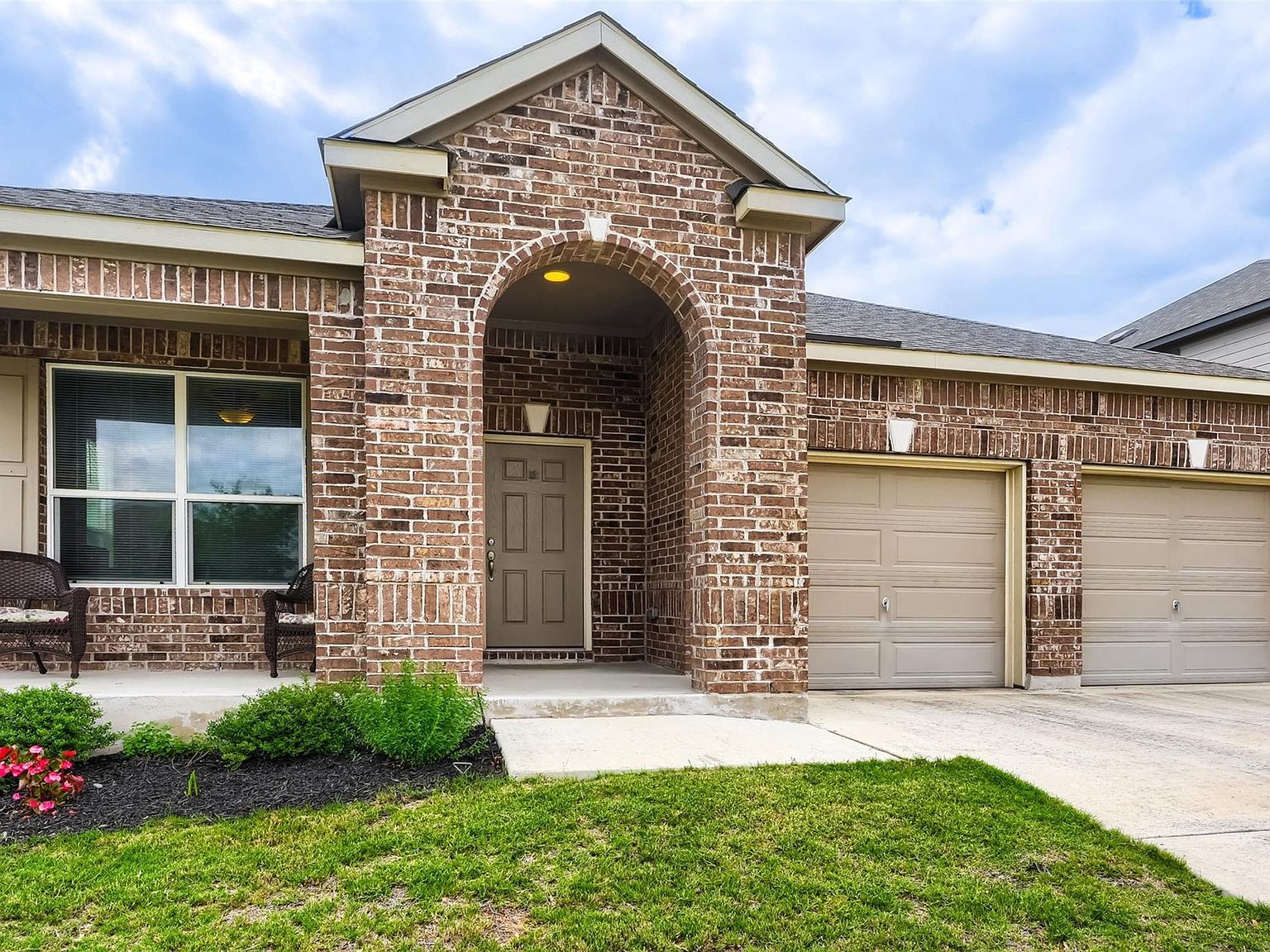 221 Auburn St Kyle, TX 78640 - Thumbnail 4