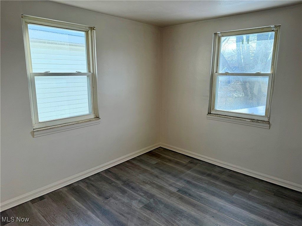 34 W Lewis St Struthers, OH 44471 - Thumbnail 4