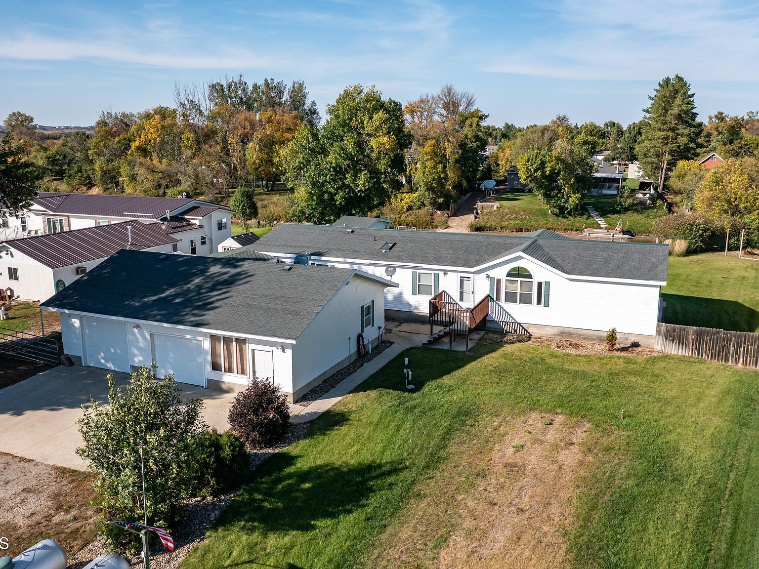 520 Rosie Ln N Mandan, ND 58554 - Thumbnail 4