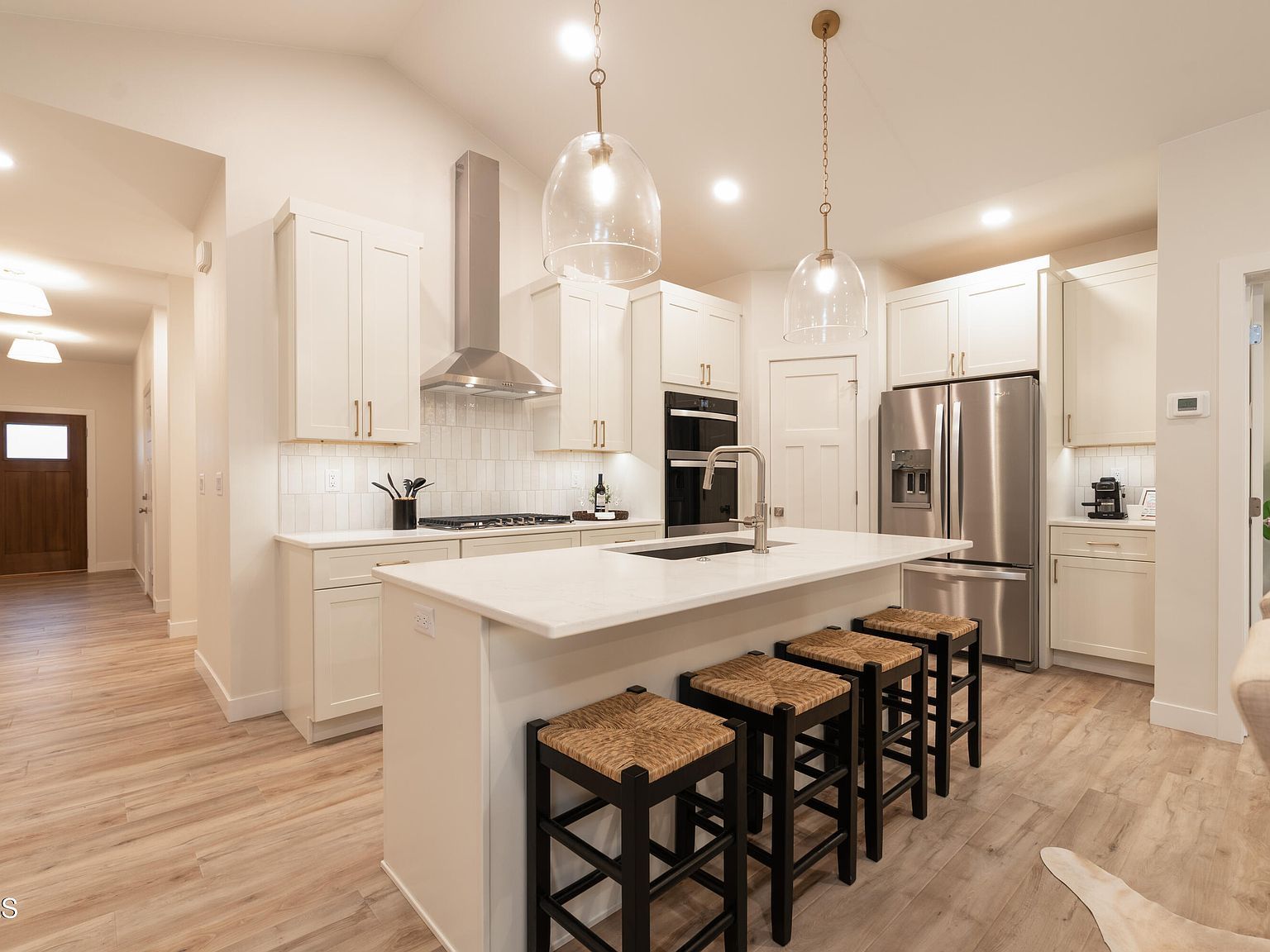 5110 Durango Dr Bismarck, ND 58503 - Thumbnail 4