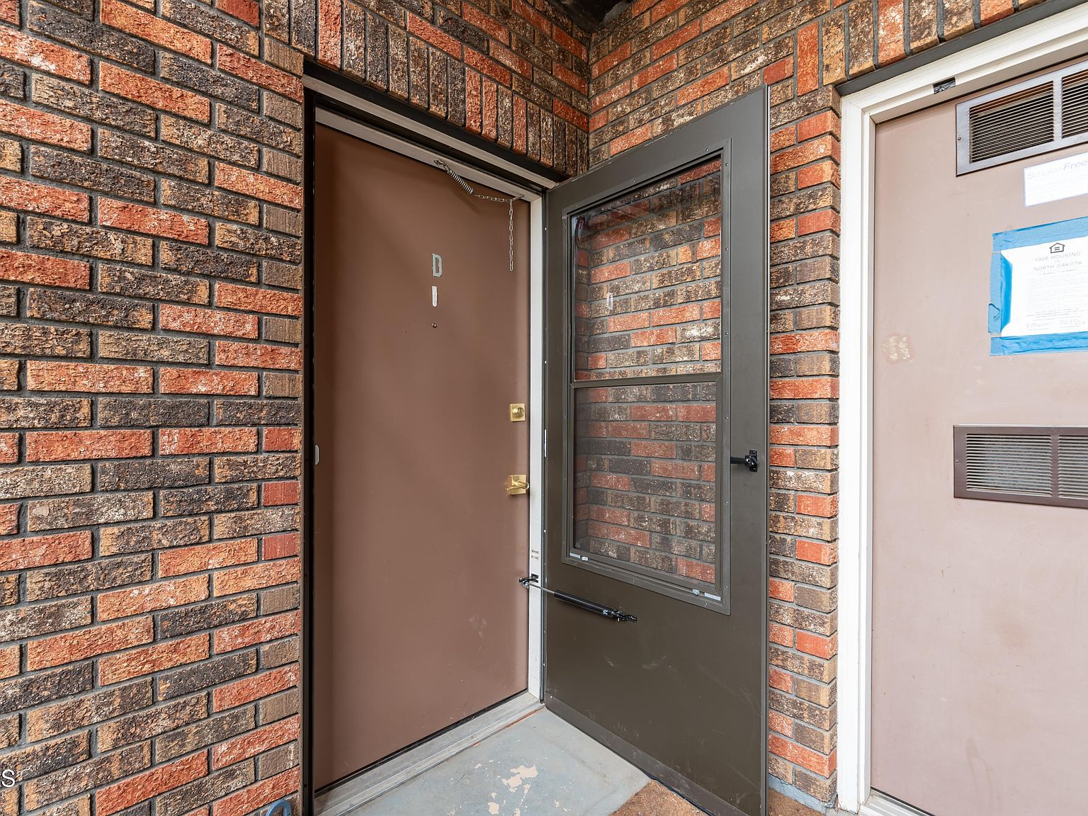 1405 B Avenue E #D Bismarck, ND 58501 - Thumbnail 4