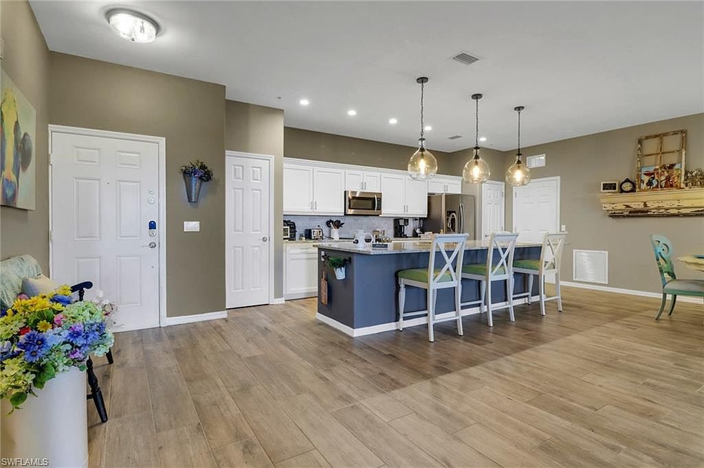 11711 Pasetto Ln APT 407 Fort Myers, FL 33908 - Thumbnail 4