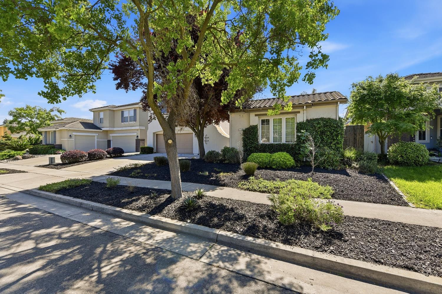 1733 Klamath Rd West Sacramento, CA 95691 - Thumbnail 4