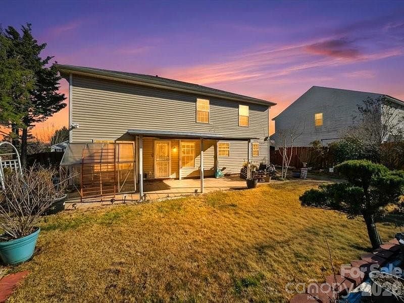 1968 8th Street Ln SE Hickory, NC 28602 - Thumbnail 4