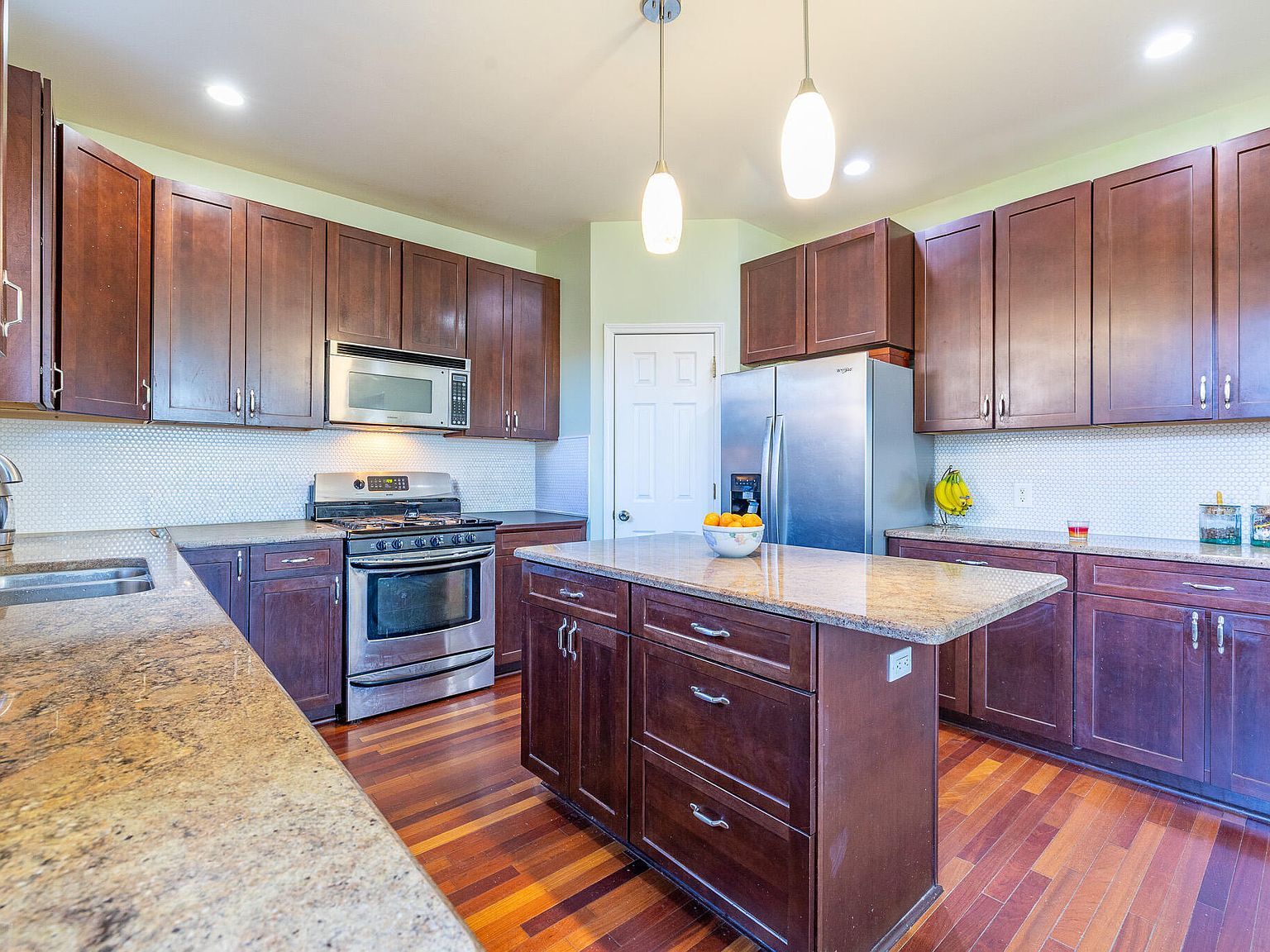 404 Stryker St South Lyon, MI 48178 - Thumbnail 4