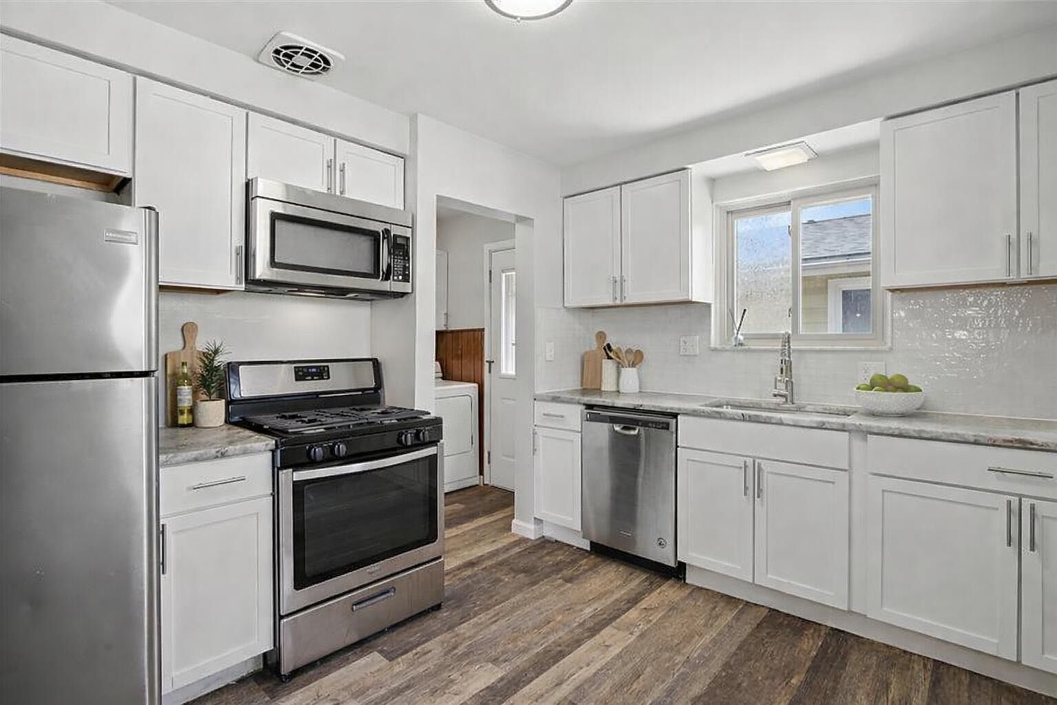 24337 Pennie St Dearborn Heights, MI 48125  | Single Family