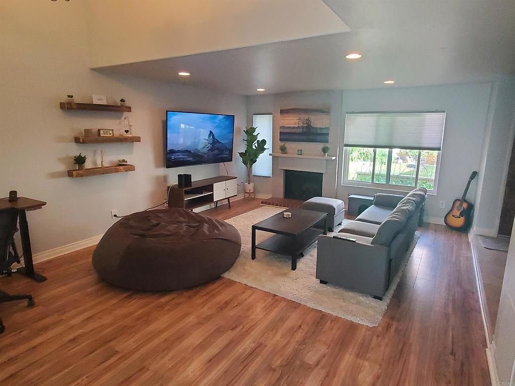 1759 Edgefield Ln Encinitas, CA 92024 - Thumbnail 4