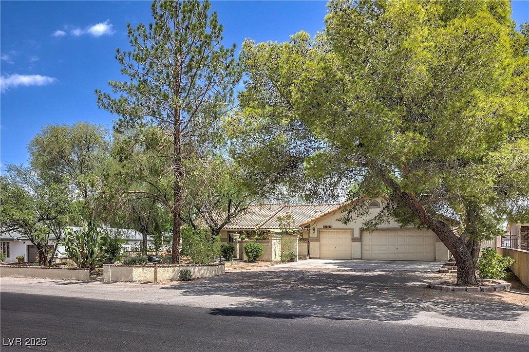 8020 La Cienega St Las Vegas, NV 89123 - Thumbnail 4