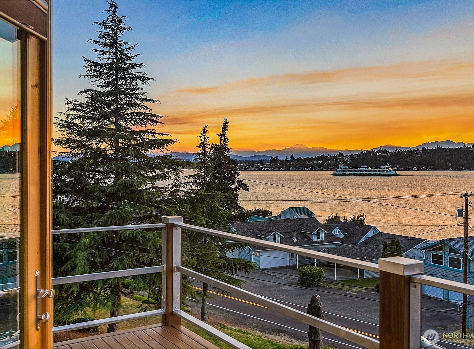 3643 Beach Dr E Pt Orchard, WA 98366 - Thumbnail 4