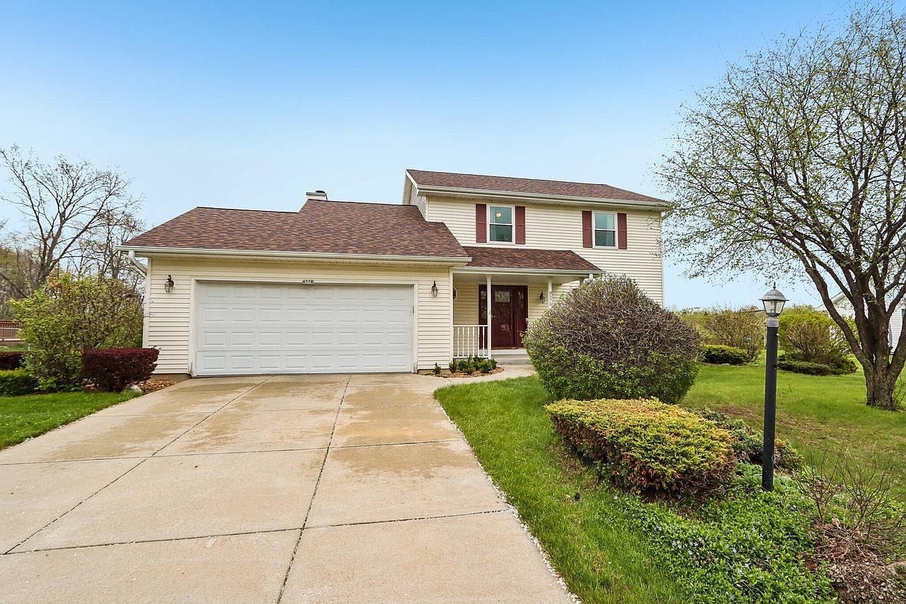8570 S Whitney Dr Oak Creek, WI 53154 - Thumbnail 4