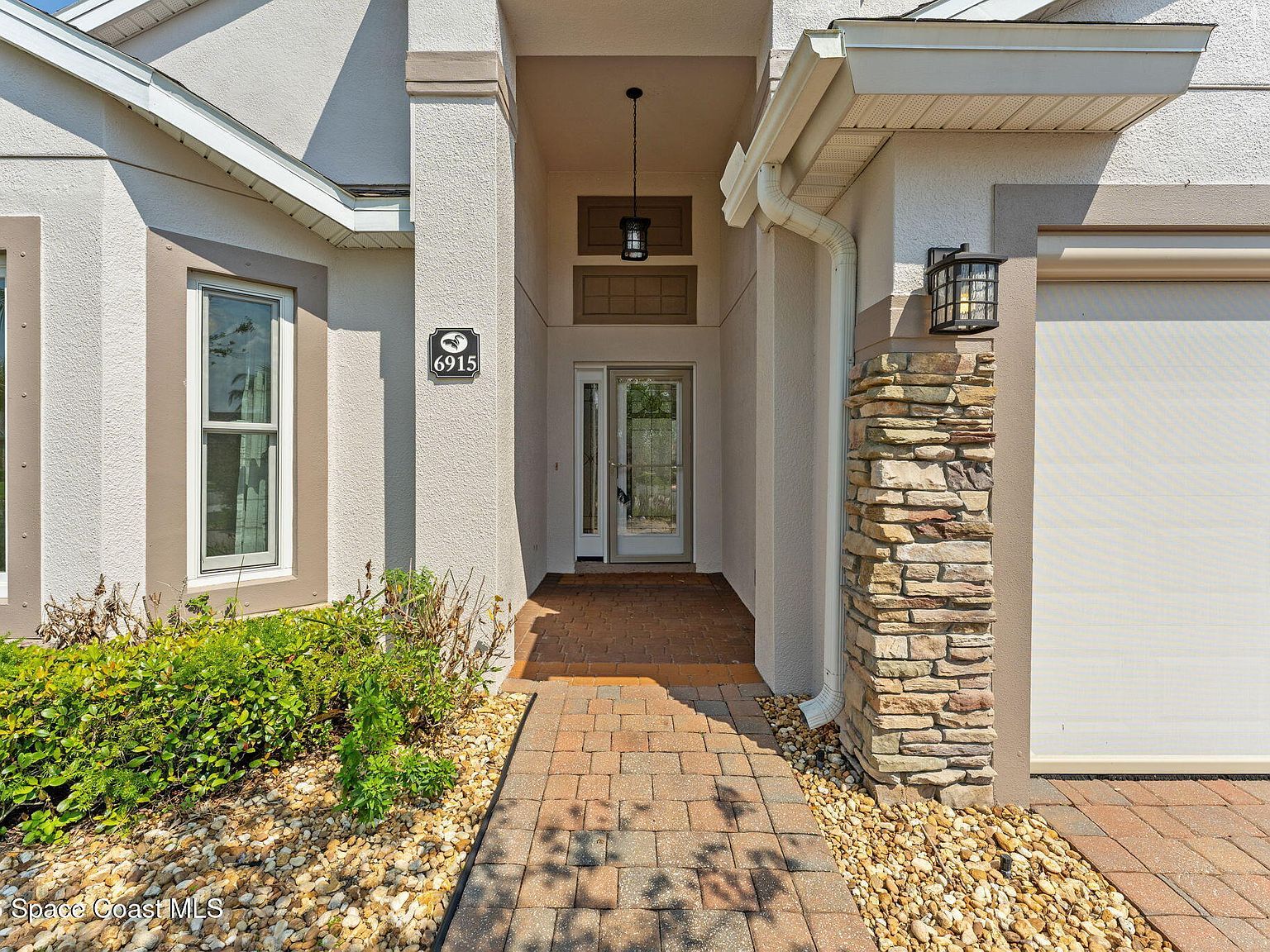 6915 Renshaw Dr Melbourne, FL 32940 - Thumbnail 4