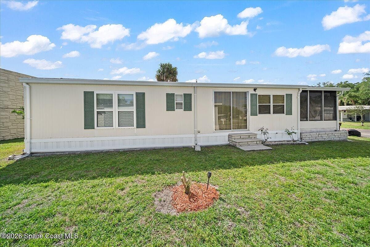 627 Sunrise Ct NE Palm Bay, FL 32907 - Thumbnail 4