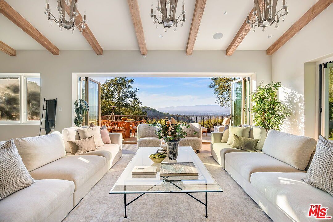13341 Mulholland Dr Beverly Hills, CA 90210 - Thumbnail 4