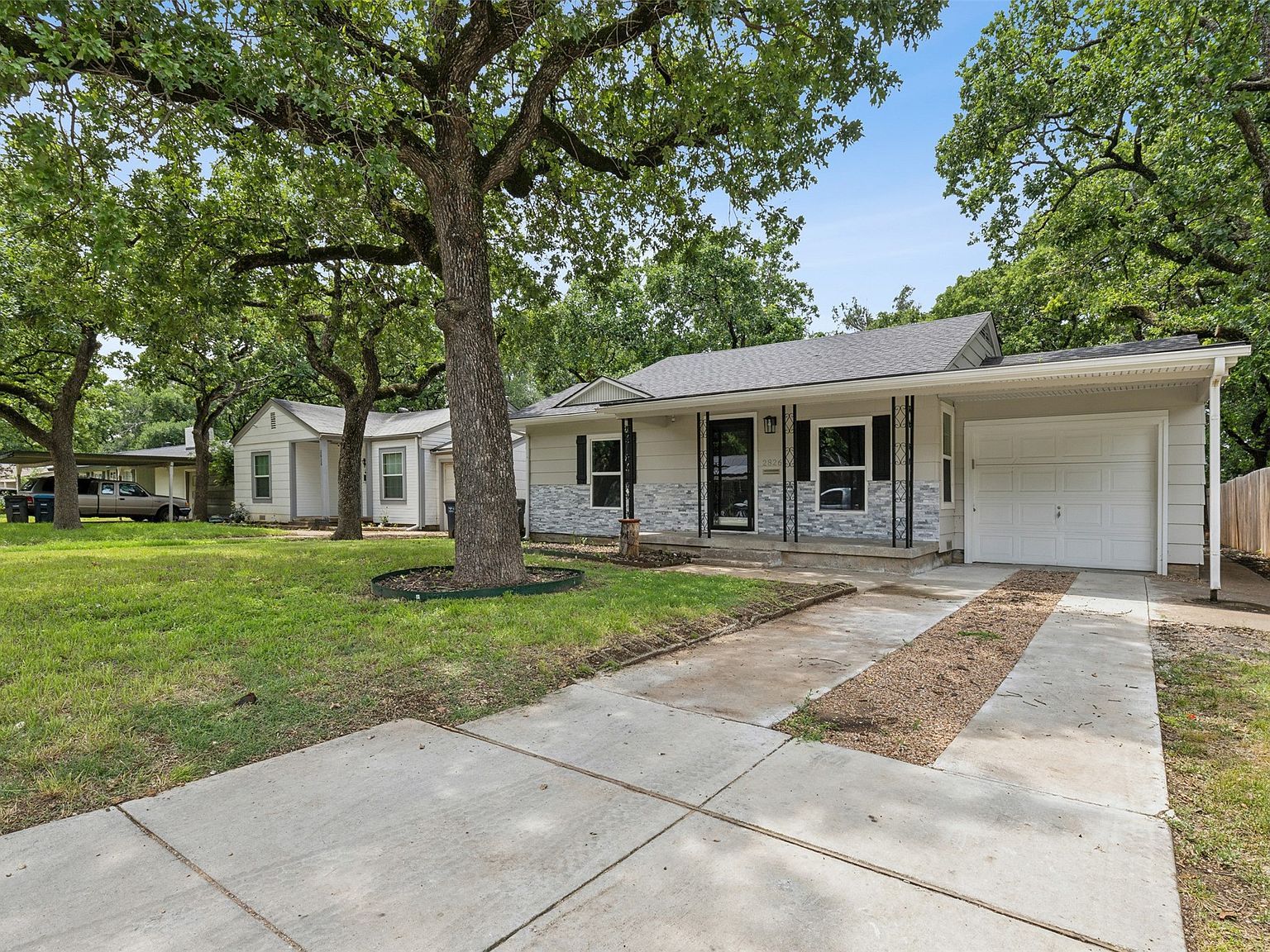 2826 McGee St Fort Worth, TX 76112 - Thumbnail 4