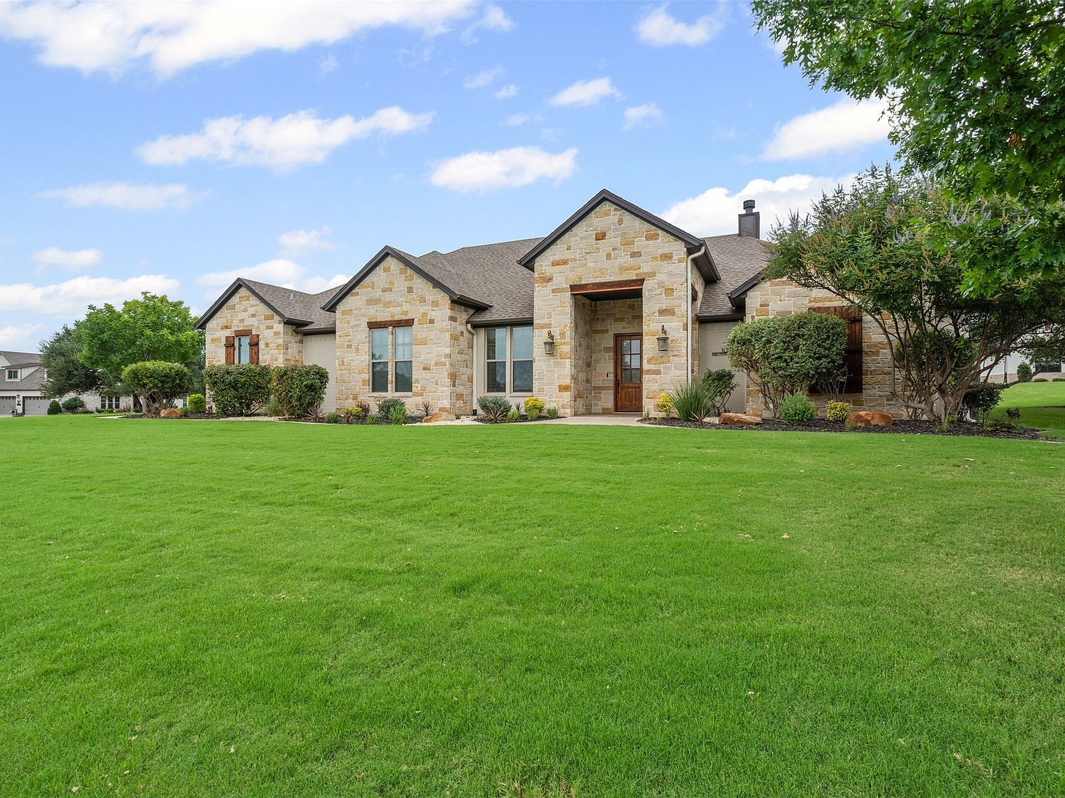 100 Helton Dr Granbury, TX 76049 - Thumbnail 4