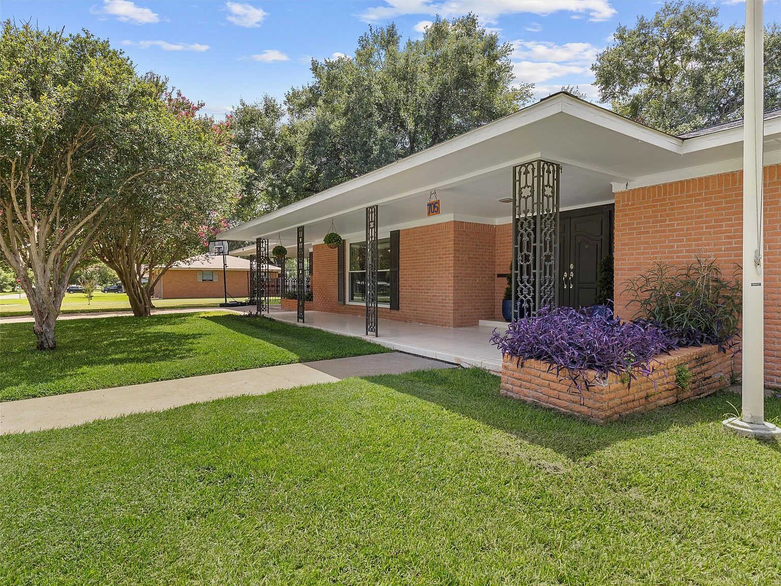 705 Whitehead St Smithville, TX 78957 - Thumbnail 4