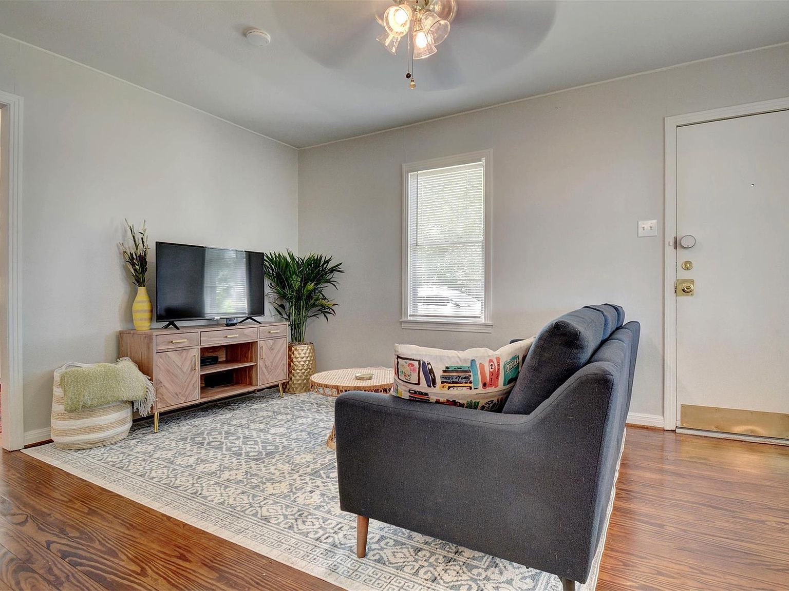 508 Turney St Smithville, TX 78957 - Thumbnail 4