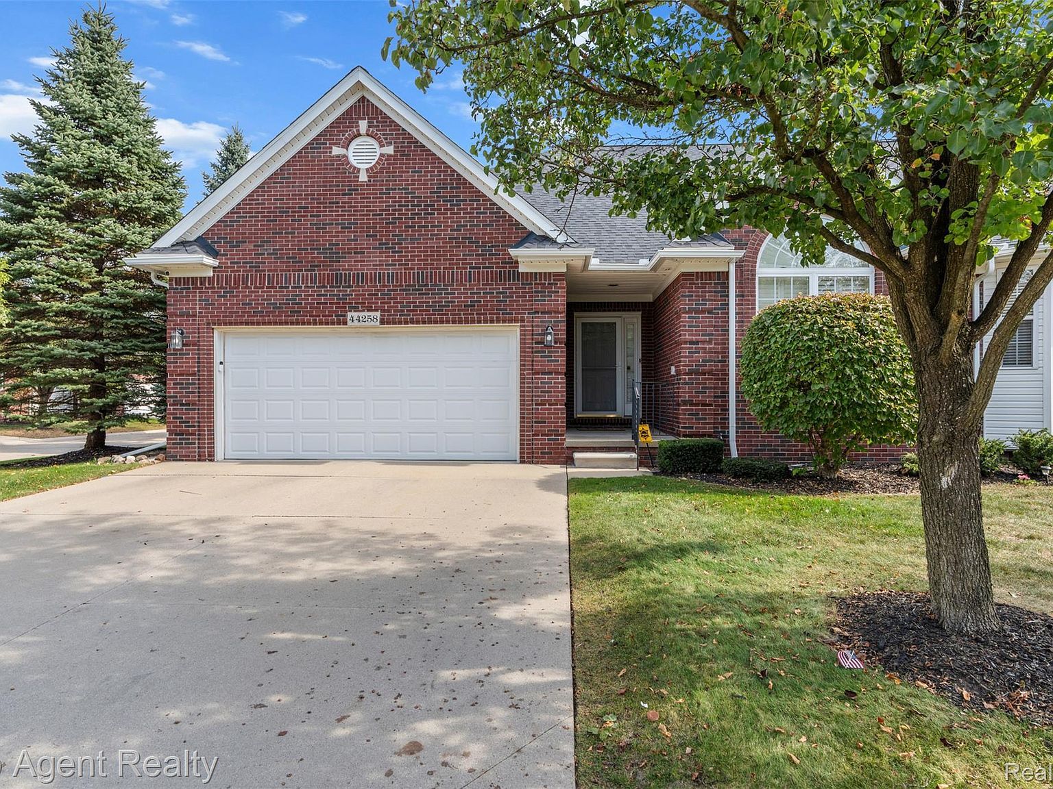 44258 Constellation Dr Sterling Heights, MI 48314 - Thumbnail 4