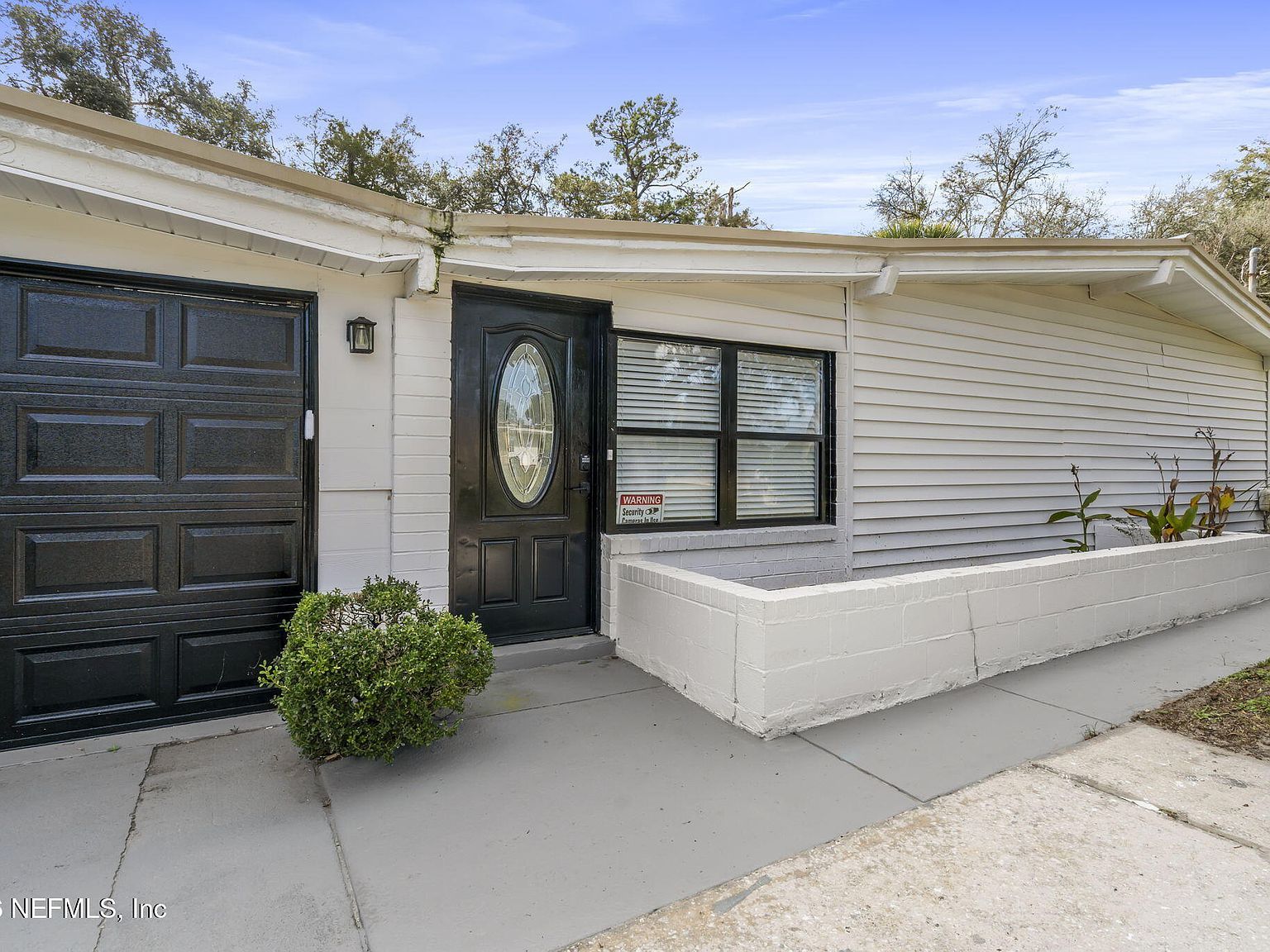 7942 Helston Dr Jacksonville, FL 32208 - Thumbnail 4