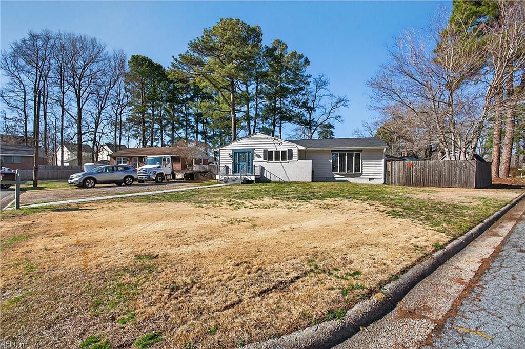 1 Vickers Ct Portsmouth, VA 23701 - Thumbnail 4