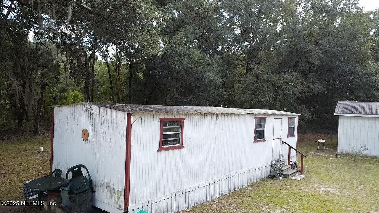 106 Helen Ave Interlachen, FL 32148 - Thumbnail 4