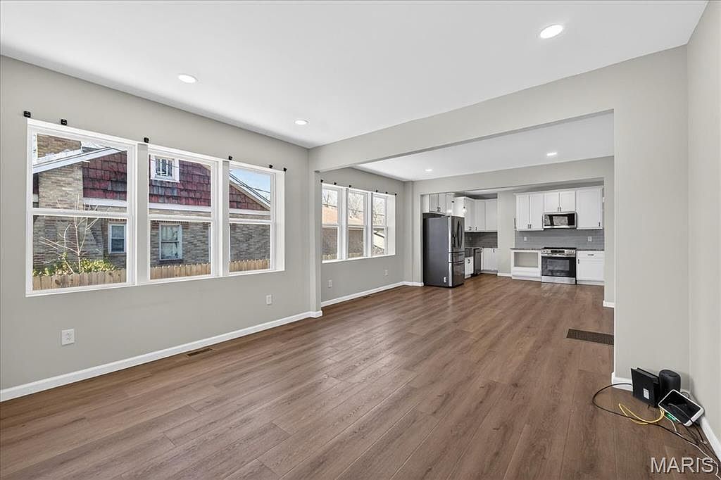 2837 Grand Ave Granite City, IL 62040 - Thumbnail 4