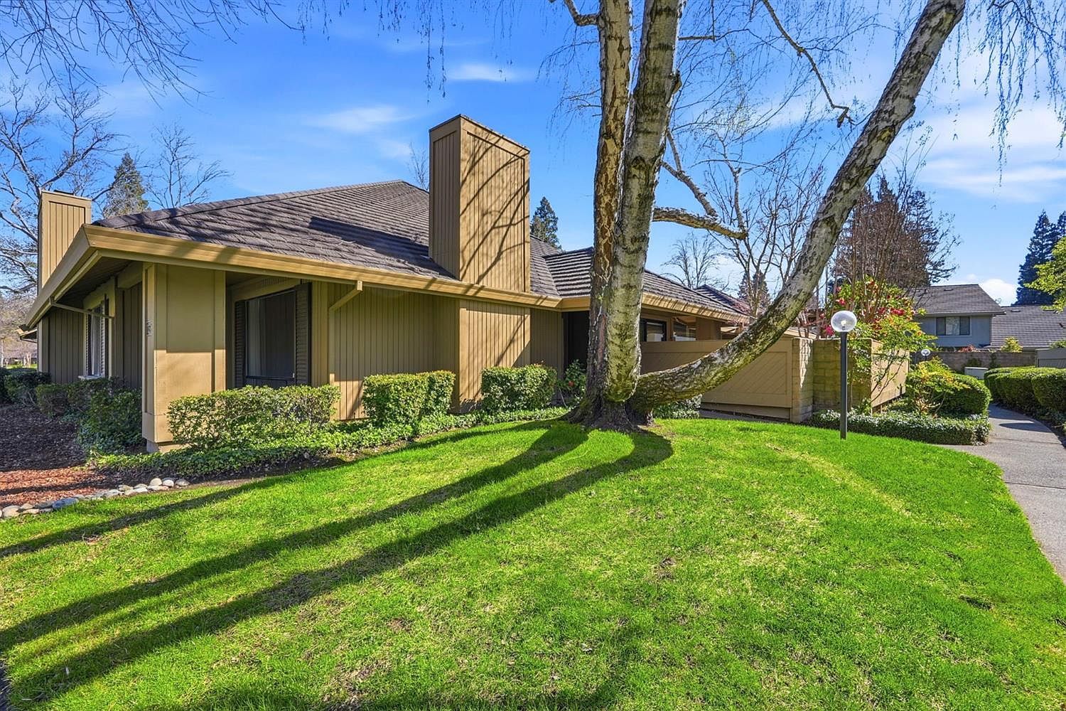 11316 Gold Country Blvd Gold River, CA 95670 - Thumbnail 4