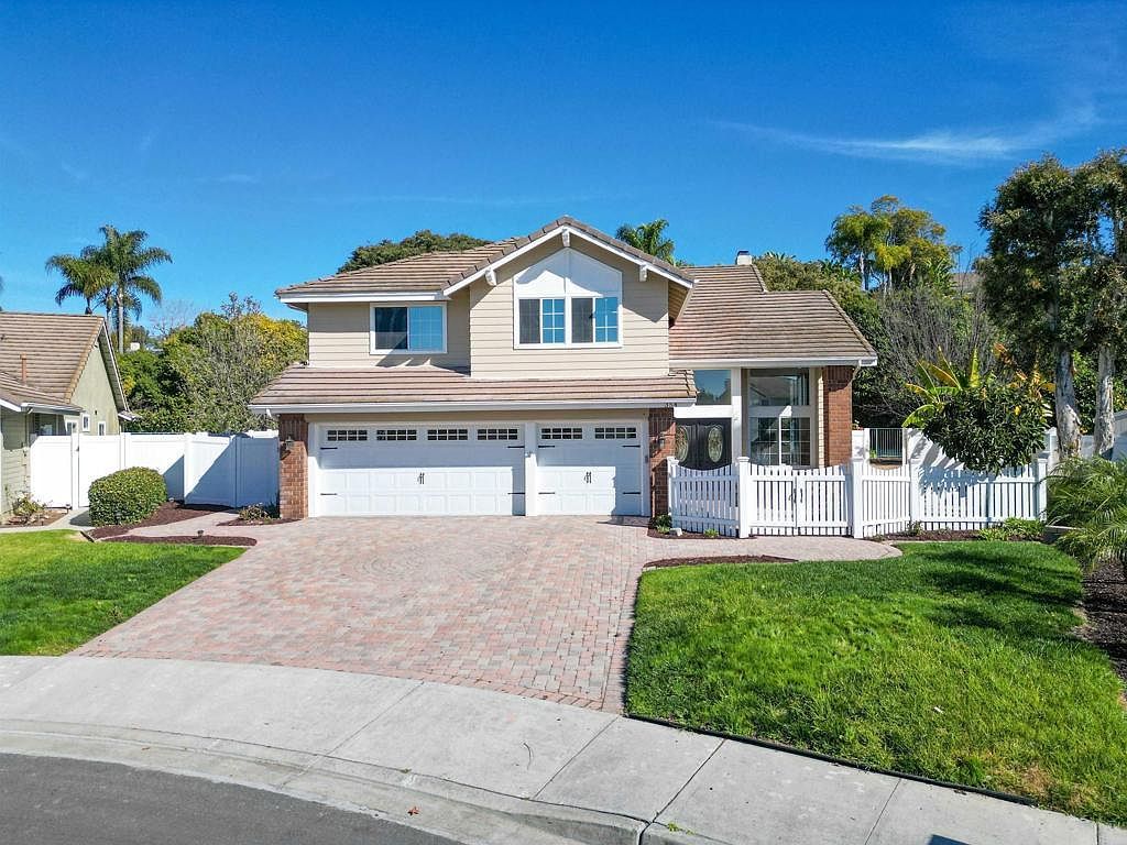 354 Lustrosos St Oceanside, CA 92057 - Thumbnail 4