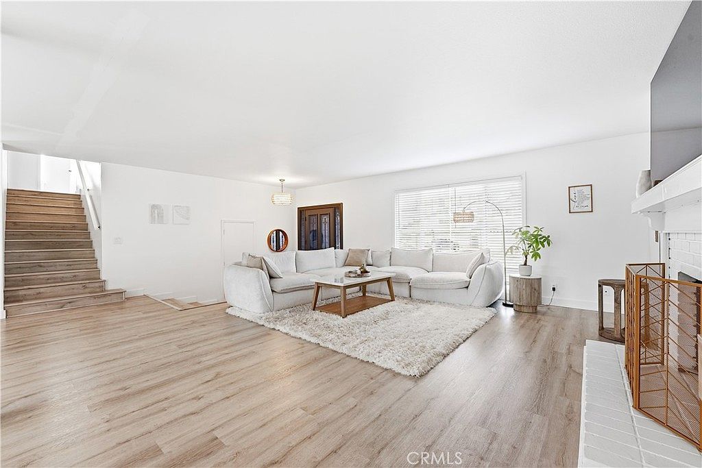 511 Sturgeon Dr Costa Mesa, CA 92626 - Thumbnail 4