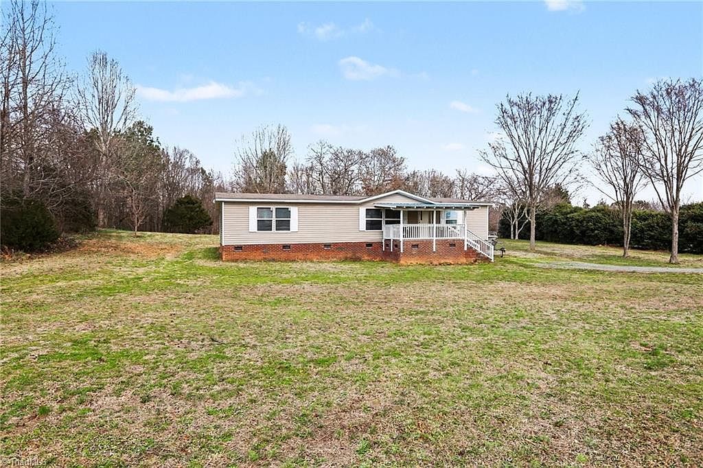 4963 Thom Rd Mebane, NC 27302 - Thumbnail 4