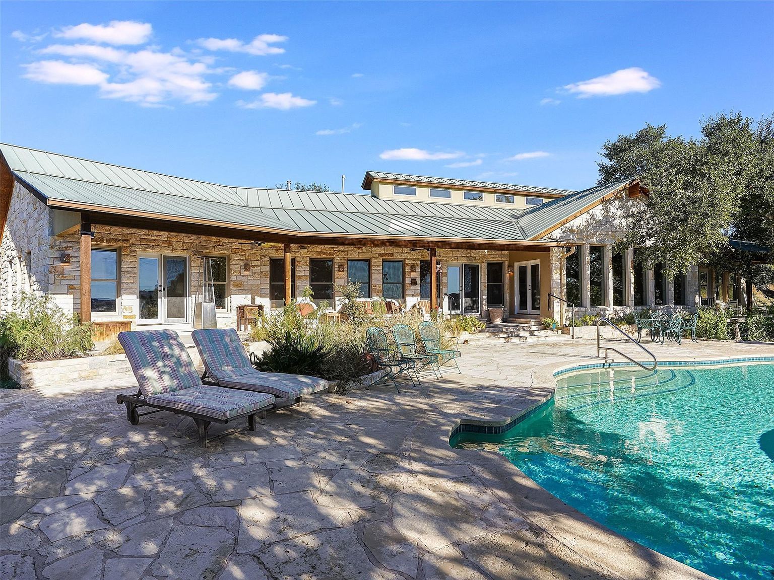 1178 Hidden Creek Dr Dripping Springs, TX 78620 - Thumbnail 4