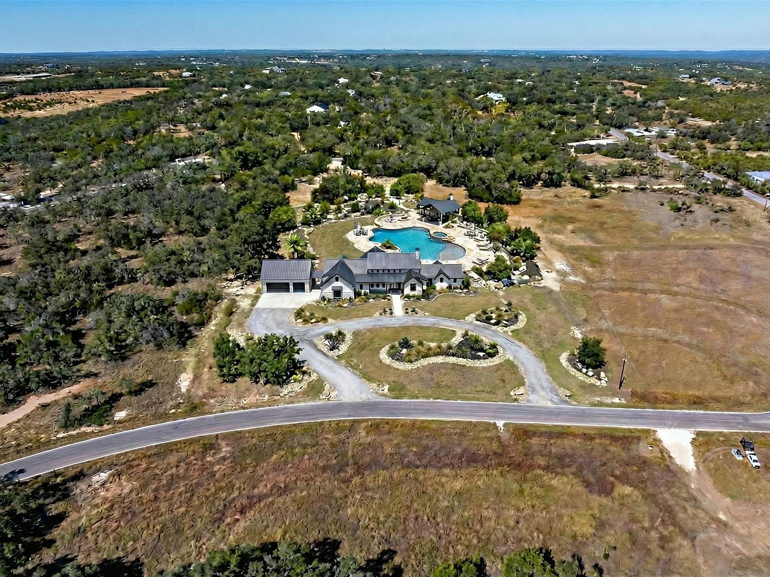 9 Mesa Ranch Rd W Dripping Springs, TX 78620 - Thumbnail 4